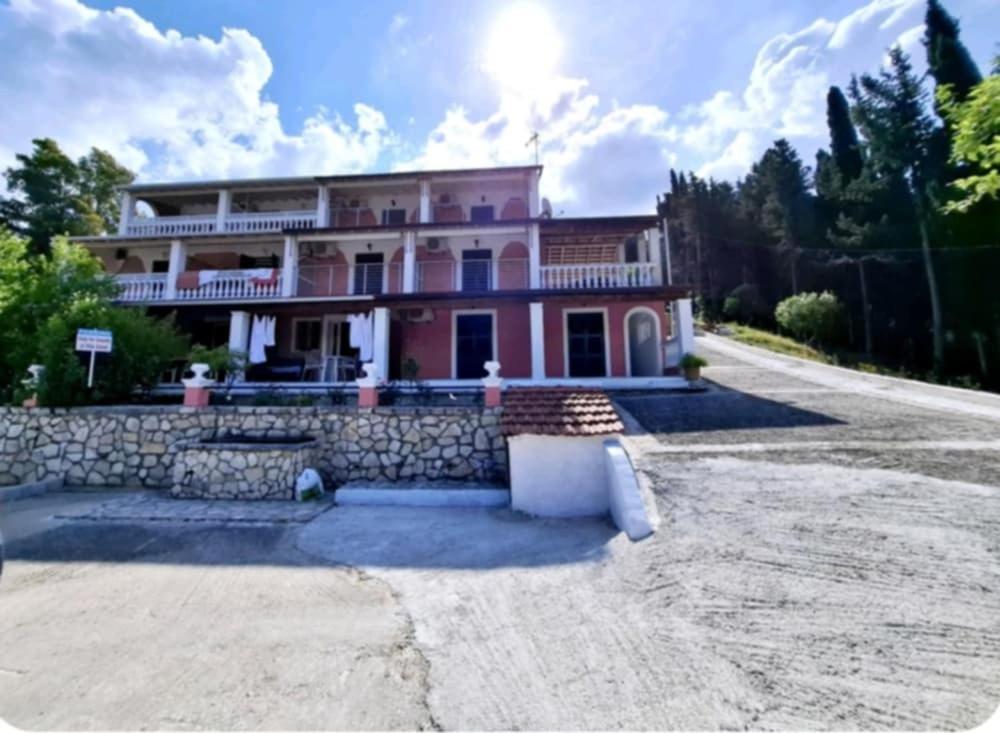 Villa Danai 圣佐治欧斯帕贡 外观 照片